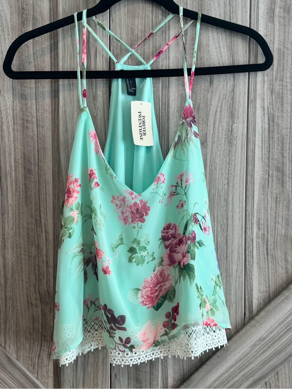NWT  Floral Lace-Trim Crop Top